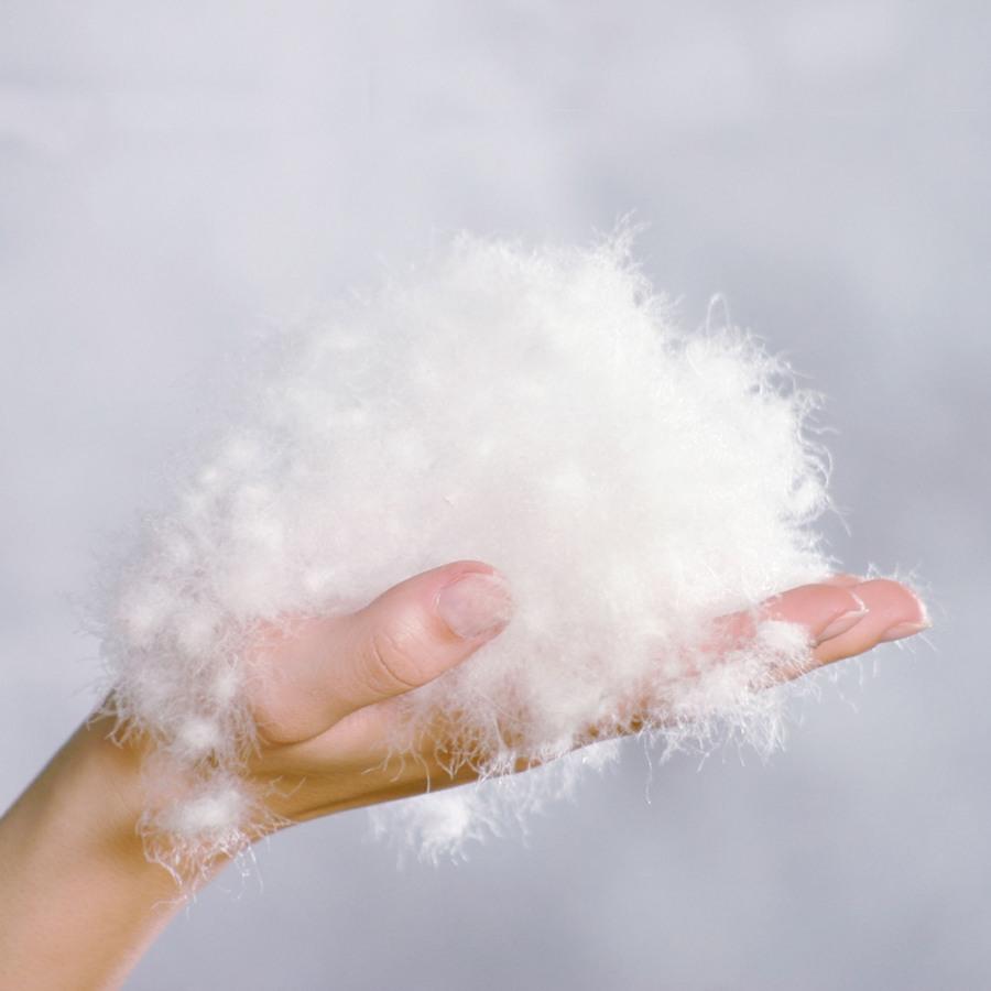 Generic material example: Loose down filling. Photo: Mühldorfer.
