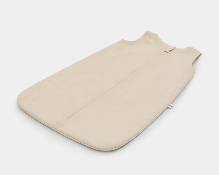 Baby wool sleeping bag with cotton lining detail