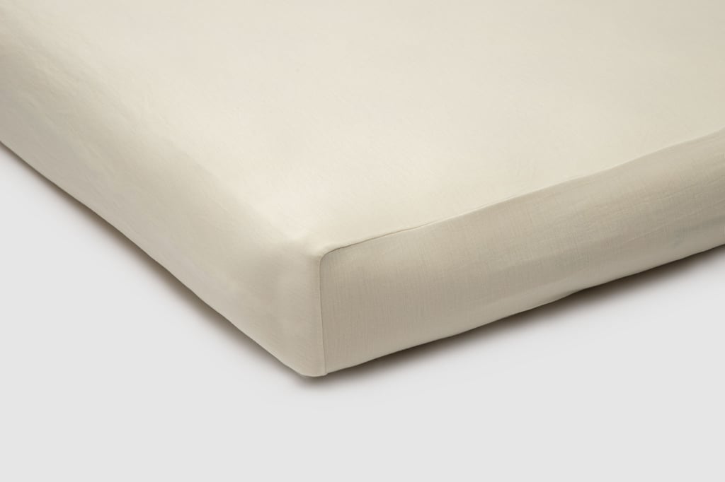 fitted sheet on a wool mattress from 100% merino wool jersey