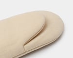 wool oven mitt detail