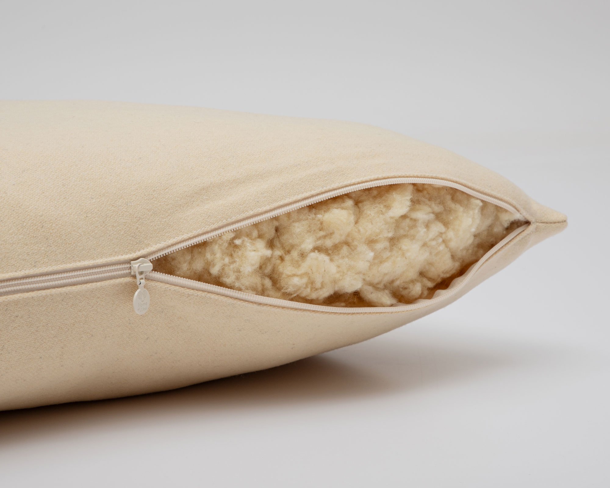 öppen ullkudde med fyllning av 100% ekologisk ull