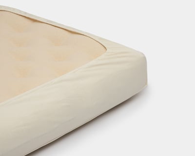 fitted sheet on a wool mattress from 100% merino wool jersey