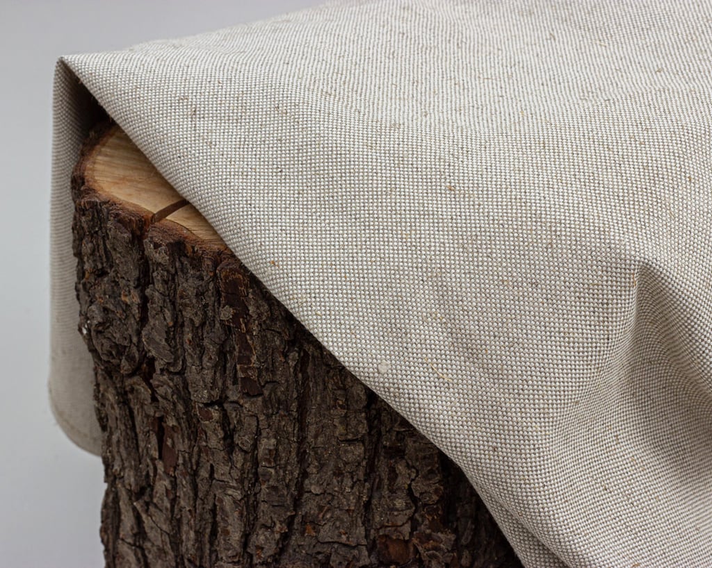 62% pellava ja 38% puuvillaseos kangas puun kannolla