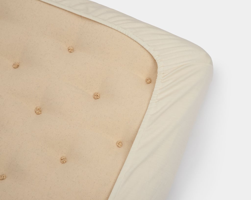 fitted sheet on a wool mattress from 100% merino wool jersey