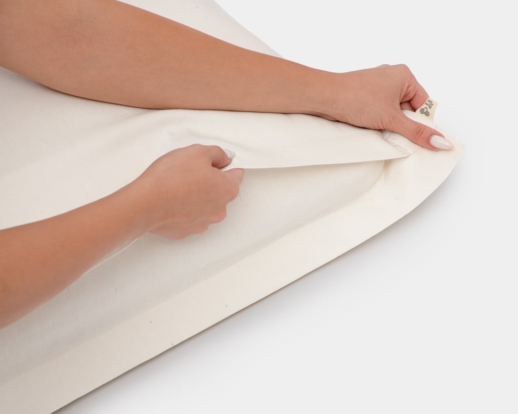 Pillowcase in 100% Silk with hands